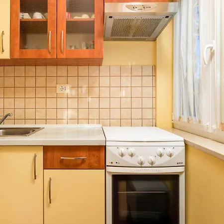 1 Bedroom Gorgeous In Daire *
