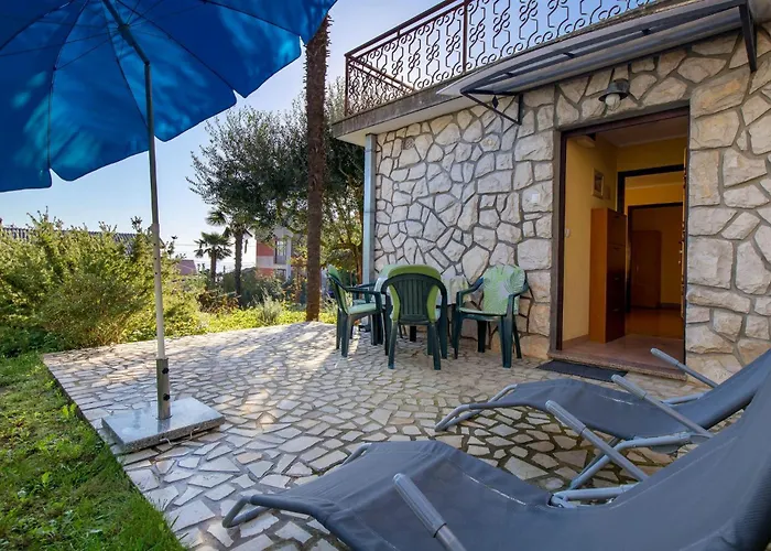 Appartement 1 Bedroom Amazing In *