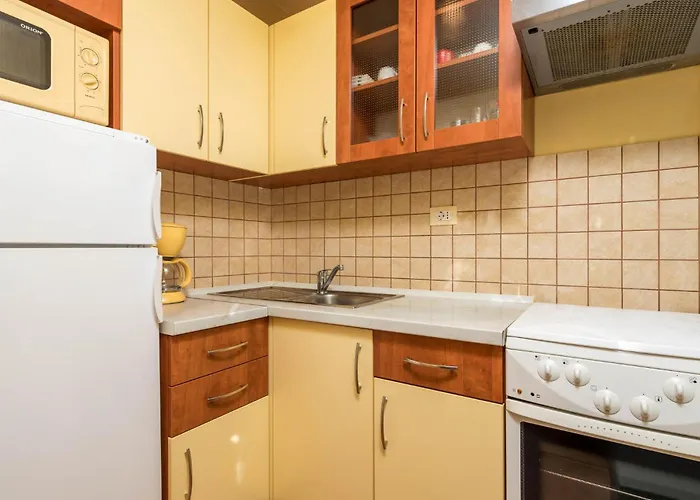 1 Bedroom Amazing In *